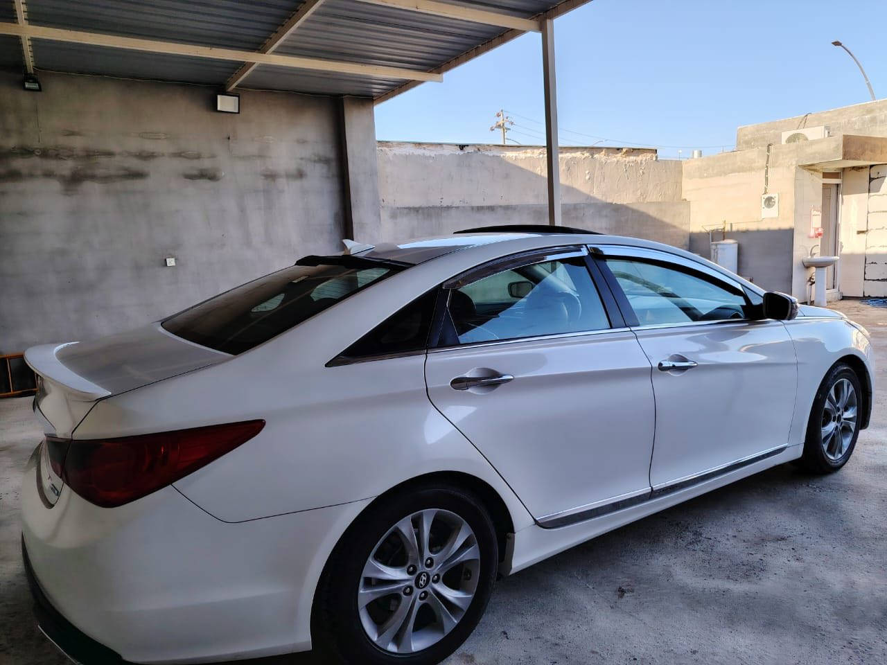 للبيع سوناتا كندي رقم كركوك مشروع وطني كير ومحرك بشرط السعر 105 وبي مجال شرط التحويل الشراي يتصل ***********
