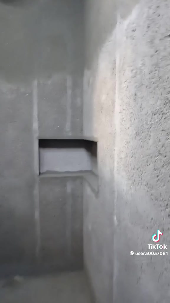 ***********
