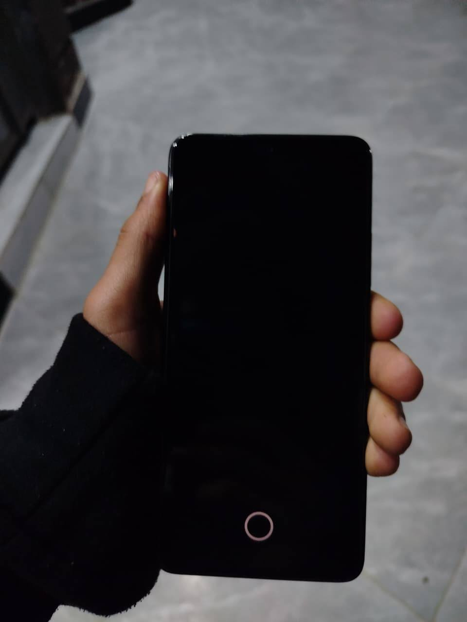 Poco x7 pro 

جهاز نضيف كلش ماعده النمش الي بلضهر بسبب الحافضة 

بطاريه 98

ذاكره 528 داخليه 16

سعر 325 

مكاني قضاء الهوير قرب مدرسة زهور


**إذا كنت صاحب هذا الإعلان وتريد حذفه لأي سبب، رجاءا أرسل رسالة إلى الدعم الفني**