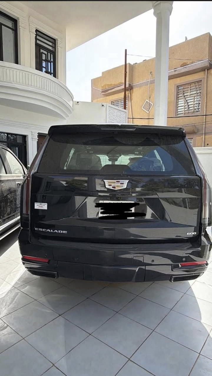 كاديلاك اسكاليد  2025  فول موصفات 1/1 مرقم بغداد تحويل مباشر  داخل احمر نضام صوتي AKG  
ا
ابواب شفط 

ماشيه 200 كيلو فقط زيرو بحاله الوكاله 
السعر وباقي التفاصيل اتصال علا الرقم او واتساب 

***********
