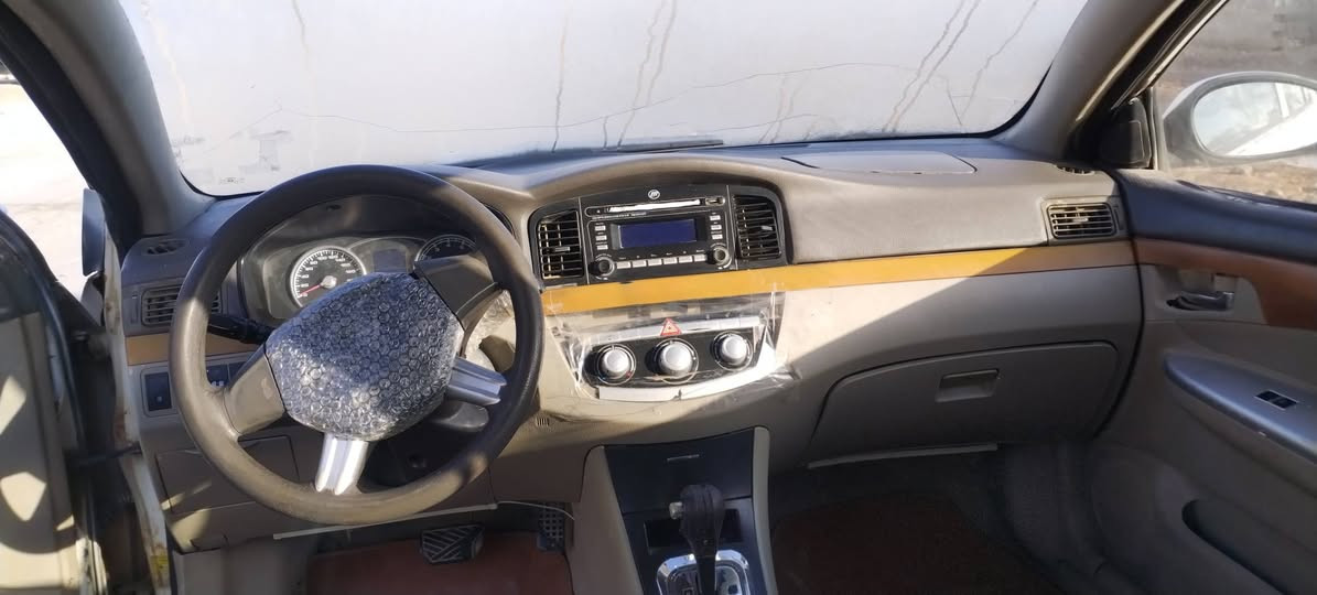 ليفان620 البيع السعر ٣٥كير ومحرك كورله بسم صاحبي تحويل مباشر مشروع وطني ***********
