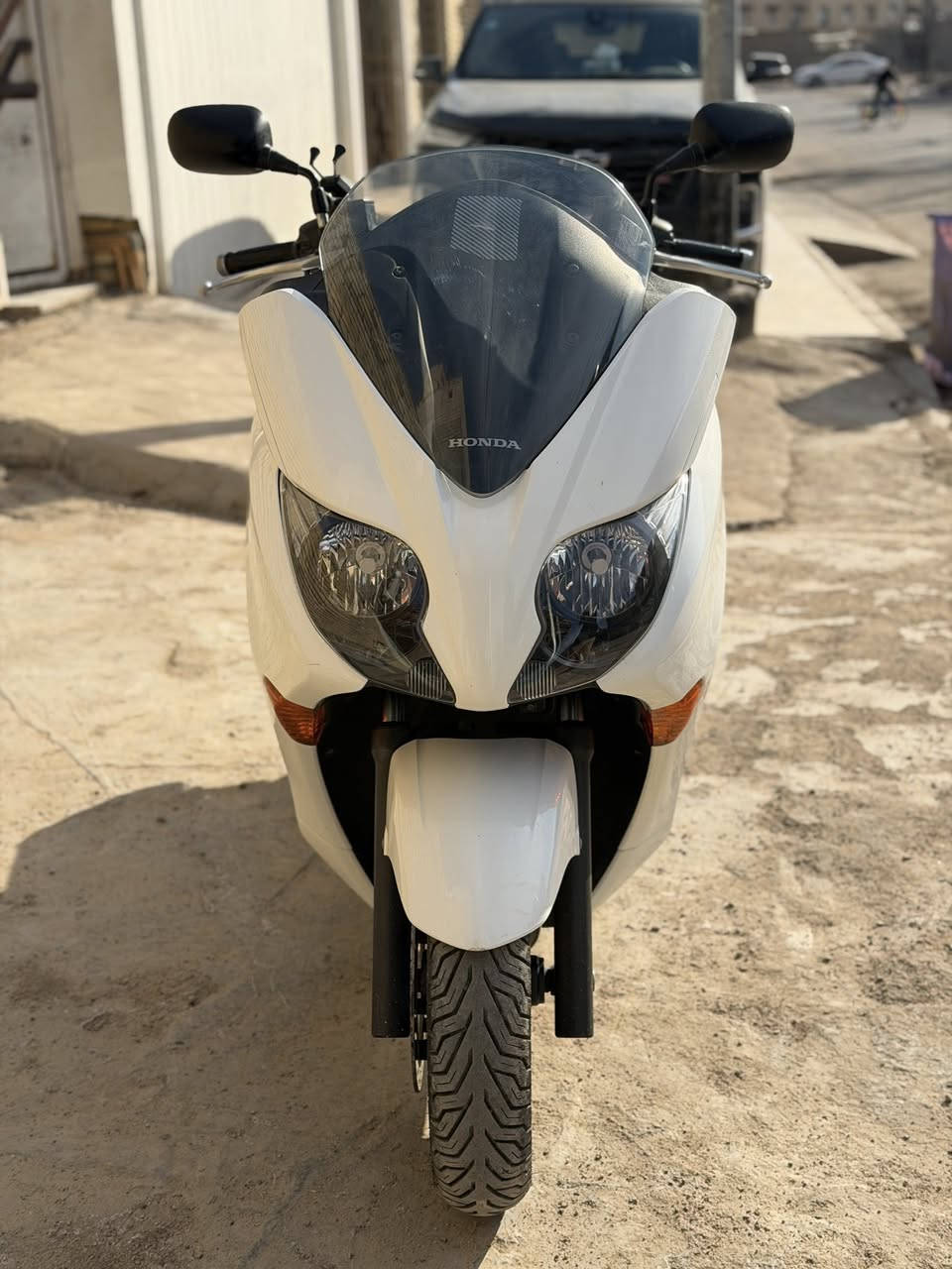 السلام عليكم للبيع فورزه 010  s7كفاله عامه ماشيه 20الف المكان ميسان العماره 
لدراجه طالعه من الوكيل تقريبا قبل 8 اشهر هيج  ولدراجه على وضع اليابان ماملعوب بيها وجديده ونضيفه كلش مال جناي معدل وشلعه تخبل قايش وكلجات يابان تدفئه يدات ستان حساس  كهربائيات كلها شغاله كير 7 نمر اربع تحويلات مكينه بيضه لدراجه مداريها دهن امزوئيل وبانزين محسن ومابيها اي نقص تجي وتاخذها وين مايعجبك تفحصها هـ/***********
