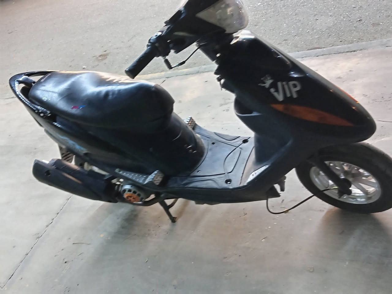 الدراجه للبيع بوشه ٤٩ صلنصه رياضي محرك ما مفتوح السعر ٣٢٥ بيهه مجال مكان شهربان المقداديه بلور رقم ***********
