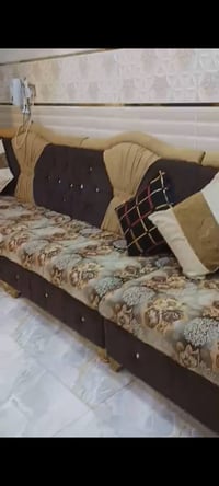 ديوان للبيع عشره متار الرقم  ٠٧٧٠١٦٠٦٨٨١