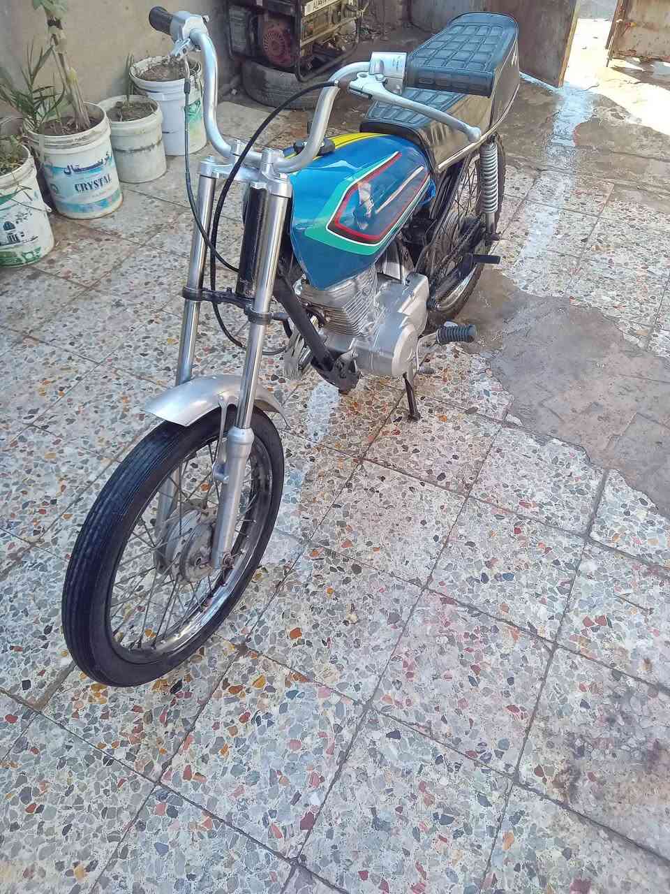 سلام عليكم دراجه بدون وراق تعمير صار شهرين معمره دراجه جامده هاون محرك مكفول من تنقيص وتبخير اي نقص مابيه سعره 650وبيه مجال شراي يجي خاص وبخدمته او رقمي  ***********

