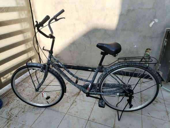 السلام عليكم باسكلات للبيع حجم ٢٦ اصلي مكاني ديوانية *********** الشراي يتصل السعر ٩٠ وبي مجال قليل
