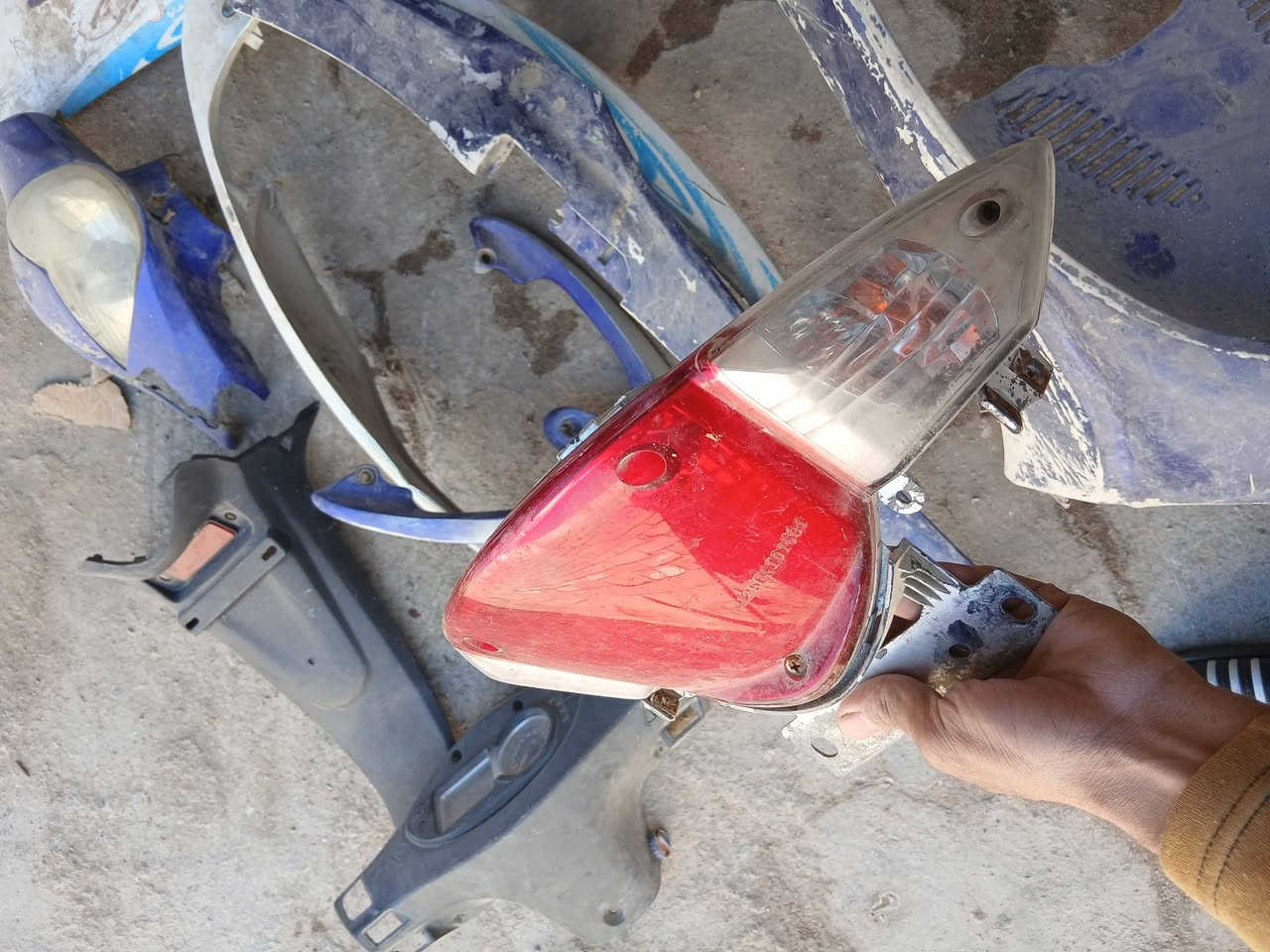 غراض كامكو gp120  للبيع
ابيعهن كلهن ما ابيع قطعه قطعه مكاني البصره


**إذا كنت صاحب هذا الإعلان وتريد حذفه لأي سبب، رجاءا أرسل رسالة إلى الدعم الفني**