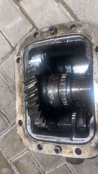 السلام عليكم 
للبيع طفشه كير سكانيا حجم 900 3×3 GRS ريتايدر اوربيه مكفوله ما مشتغله  
السعر ورقتين ونص $ 
العنوان البصرة ياسين خريبط 
***********
