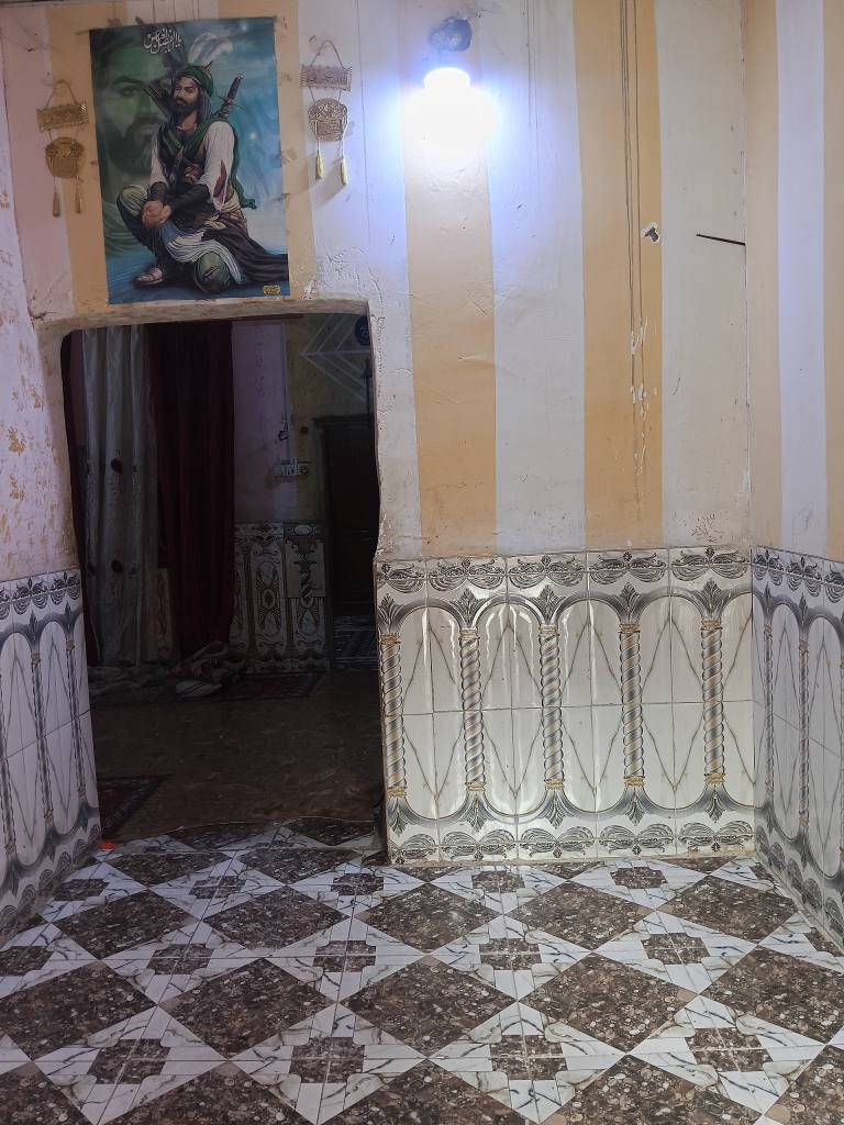 بيت طابو زراعي للبيع 

في ابو خصيب شارع الوسطي 

مساحة البيت 200 متر 

يحتوي البيت على غرفتين ودوانية وصاله ومطبخ وحمام 

السعر60 مليون

لاستفسار تتواصل على رقم 
*********** البصرة, العراق
