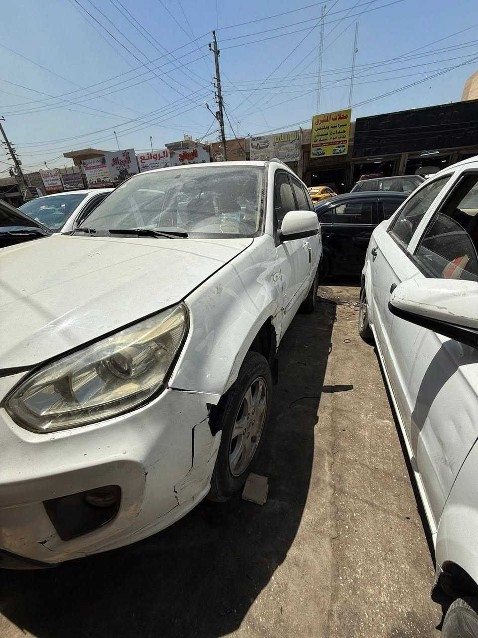 شيري تيكو
موديل ٢٠١٣ 
محرك ١٨٠٠ 
كيري كهربائي 
كهربائيات كلها شغالة 
تدفىة بلكشنات 
حساسات خلفية 
كير ومكينة زينات شوي بيها خشونة بلمكينة بس لا تبخير ولا تنقيص 
بيها جاملغ ودعامية مبدل واضح بلمنشور  ومعجون ما مصبوغ هم واضح بلصور وبيها مكانات خياس 
رايدها ب 48
رقمي ***********
