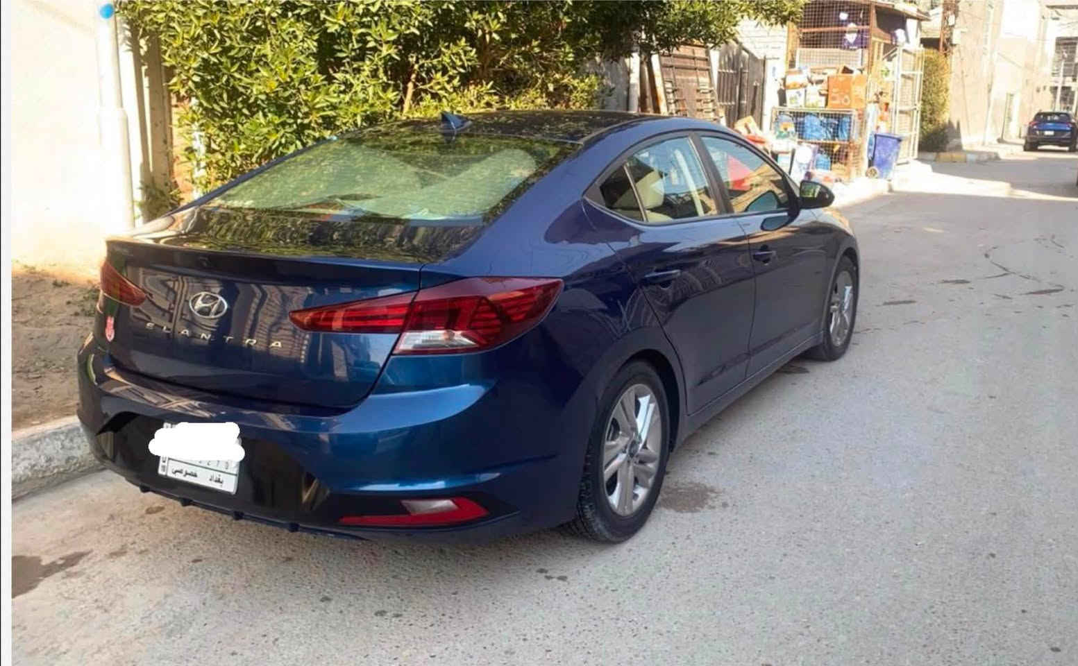 السلام عليكم انتره ١٩امريكي بغدادالحادث بنيد فقط كير ايتي ماشيه ٨٠نضيفه بمعنه الكلمه السعر ١٢٧ وبيها مجال الهاتف ***********
