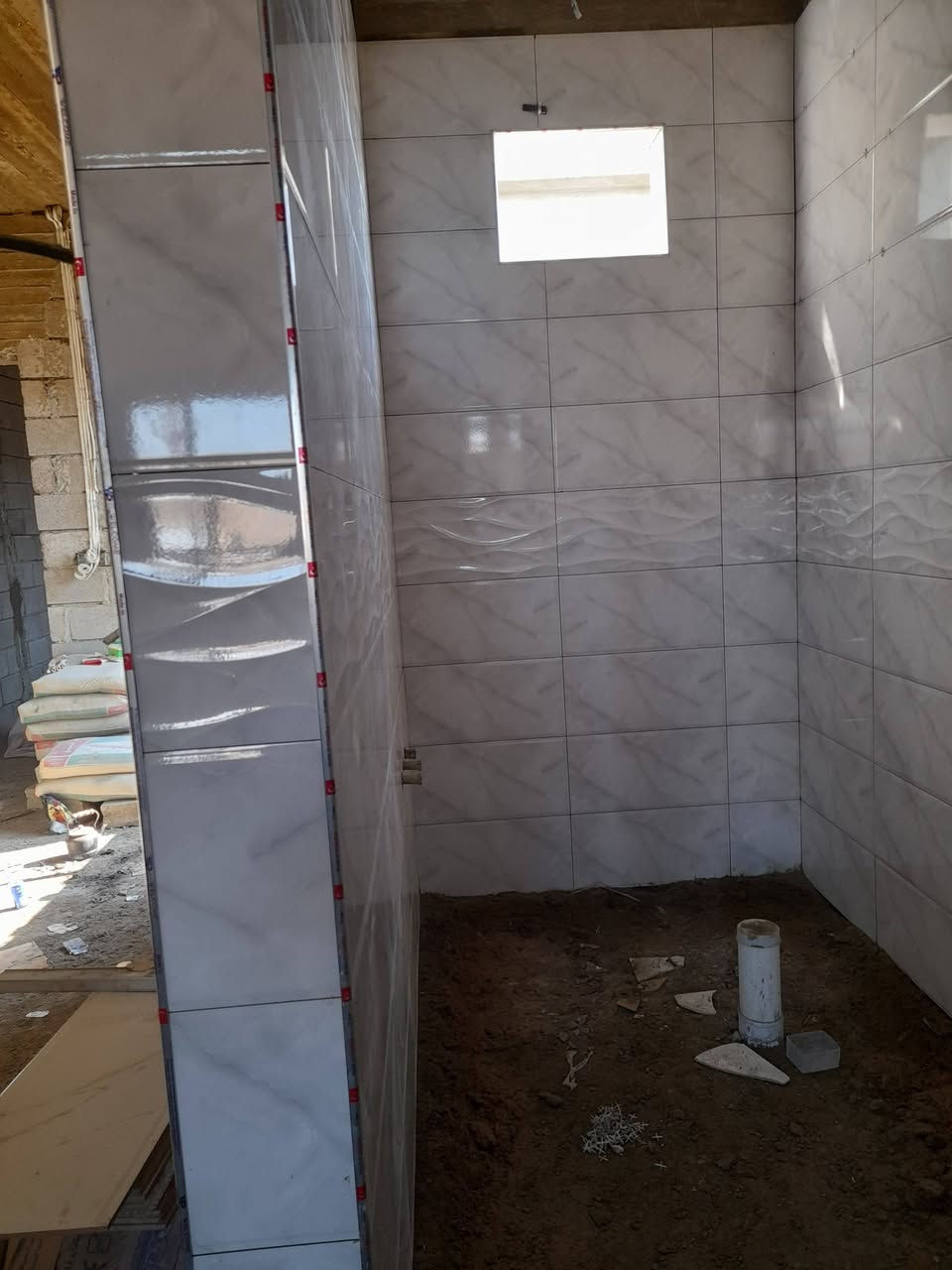 السلام عليكم خلفه سيراميك نشتغل متر على 4000 داخل موصل فقط***********
