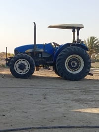 اسلامه عليكم  مكينه نيو هولندي حجم 80موديل 2015للبيع رقم قادسيه تحويل ...