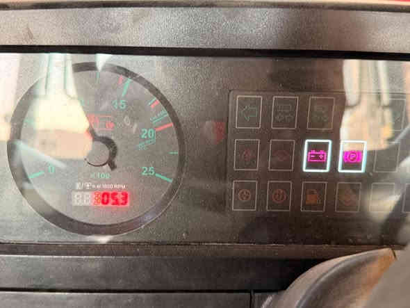 السلام عليكم ورحمة وبركاته
تركتر ٦ سلندر فوركسن ايراني مشتغل شي بسيط موديل ٢٠٢٥ رقم وسنوية سليمانية مكفولة كفالة عامة جديد 
السعر ٢٤٠ ورقة وبي مجال بسيط 

المكان كركوك 

***********
