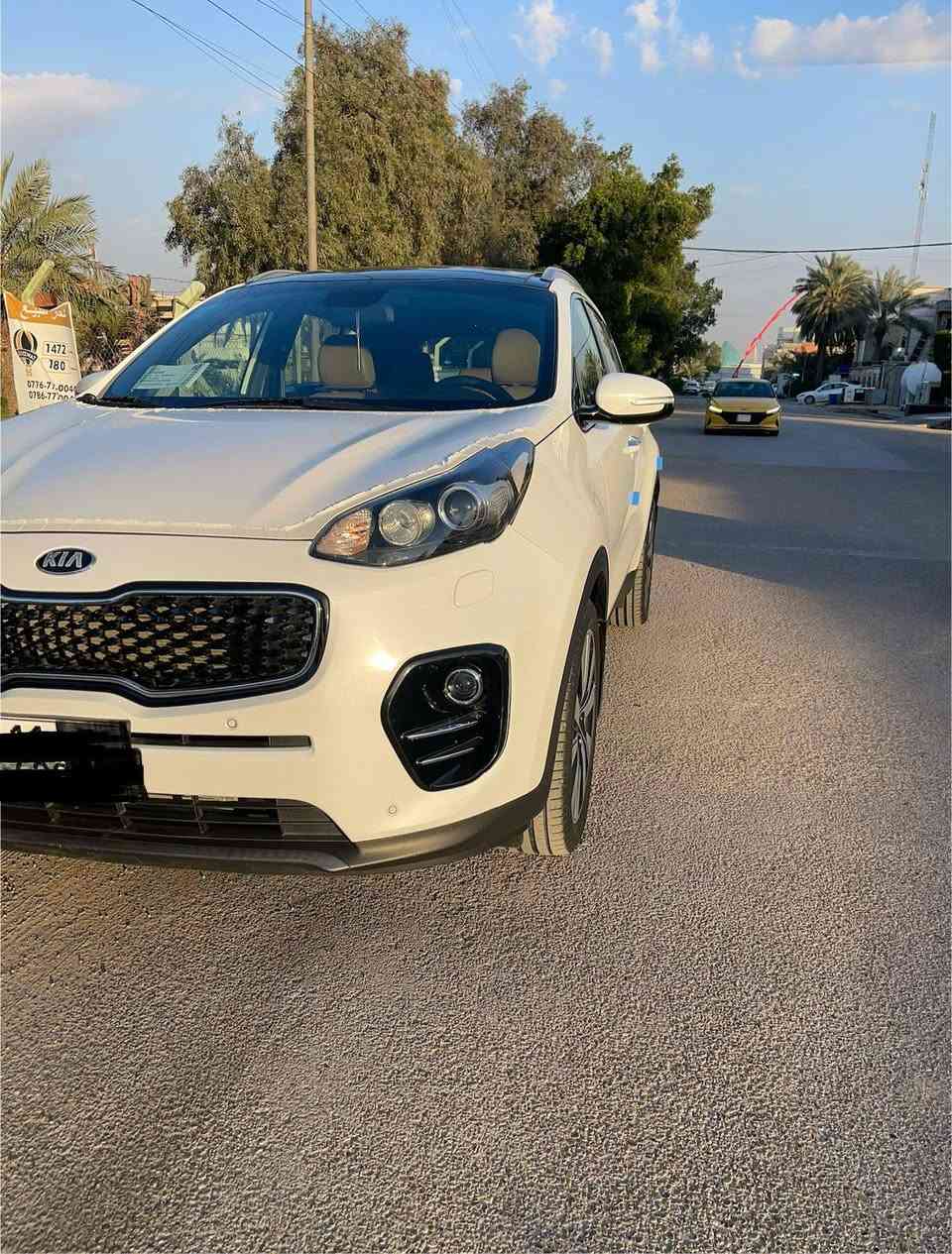 سلام عليكم 
سبورتج 
مديل 2018 
بنرامه 
سويج 
داخل بيجي 
مرايات شفط 
ويل 19
محرك 2000
ماشيه 54 الف حقيقي 
تحكمات ستيرن 
مكفول كفاله عامه صبغ و بارد و تبديل 
رقم بغداد 
شركة ضمان دولي
العنوان بغداد طالبيه 
السعر191وبيه مجال  
رقم تلفون ***********
***********
