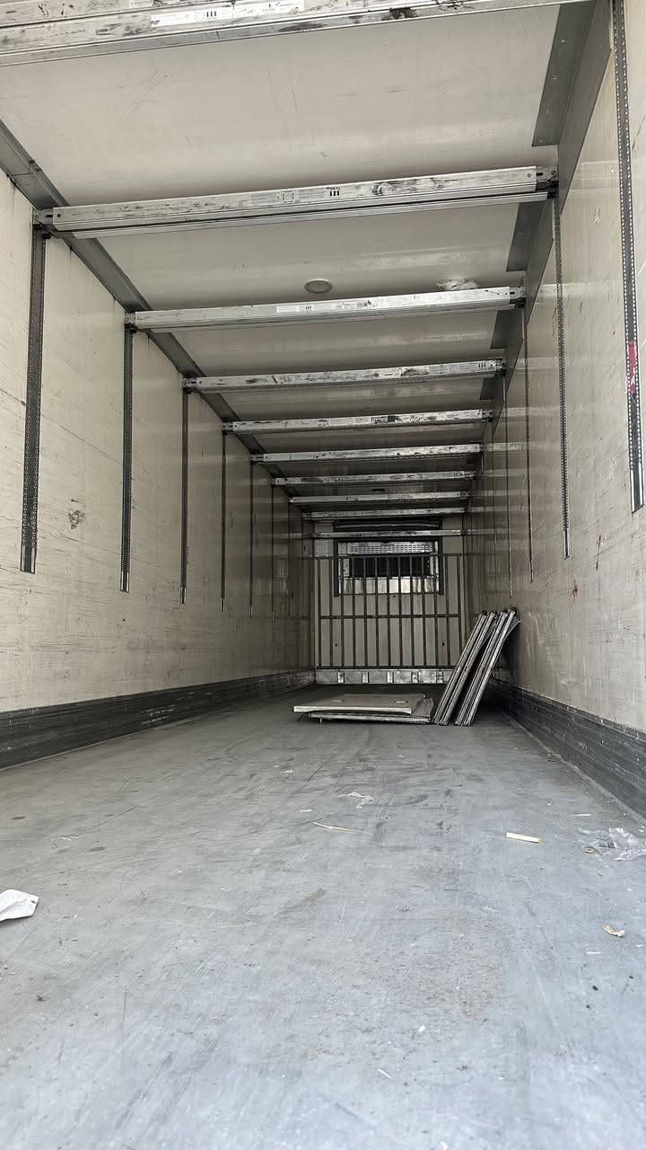 ⬇️ 📞 ⬇️ للبيع / بۆ فرۆشتن 
❗️عرەبانە بڕاد شیرو 
مودیل ٢٠٠٨
جهاز کاریر ١٨٥٠ 
ارتفاع 275 سم
سمك 5
*********** 
***********
