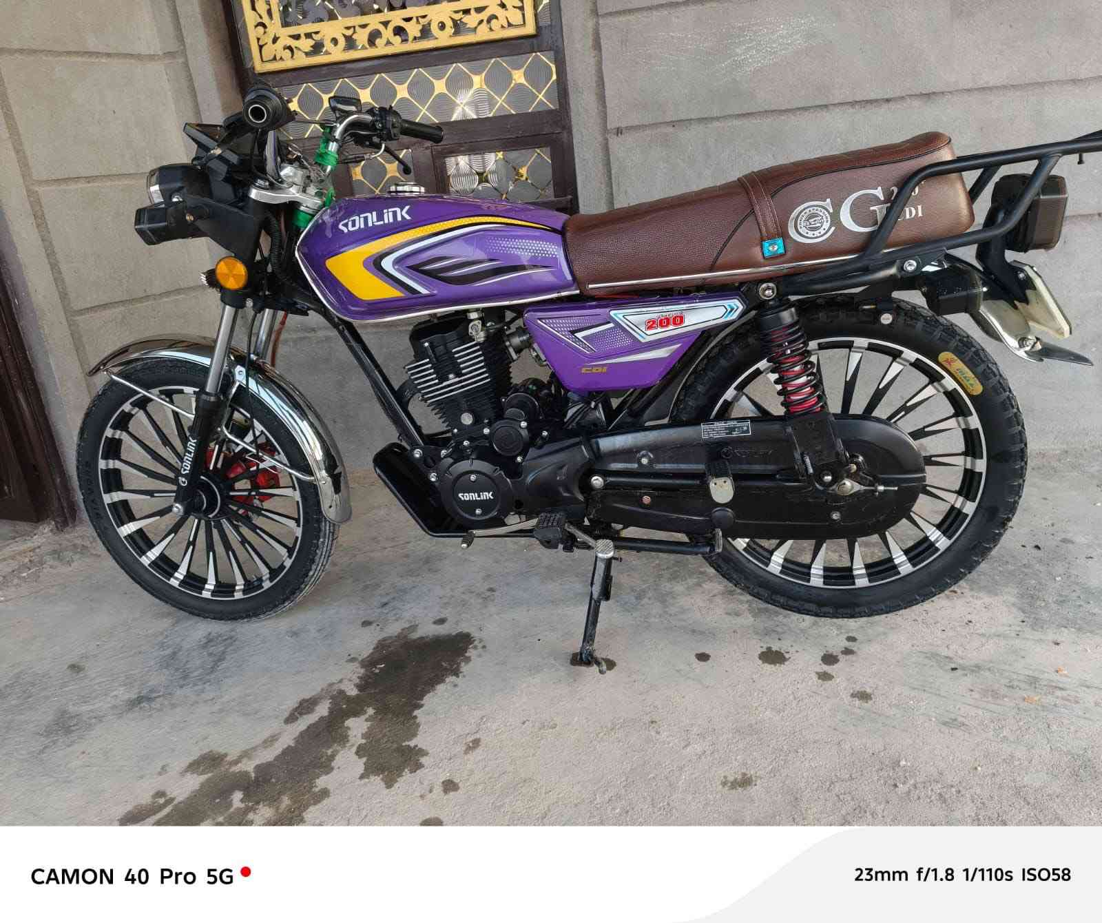 سلام عليكم دراجه للبيع موديل 25 اوراق بغداد  المكان واسط العزيزيه مكفوله كفاله عامه من كلشي كهربائيات كله شغاله درجه بعده جديده ما متعوبه مكلف بنشر لحد يراسل ***********
