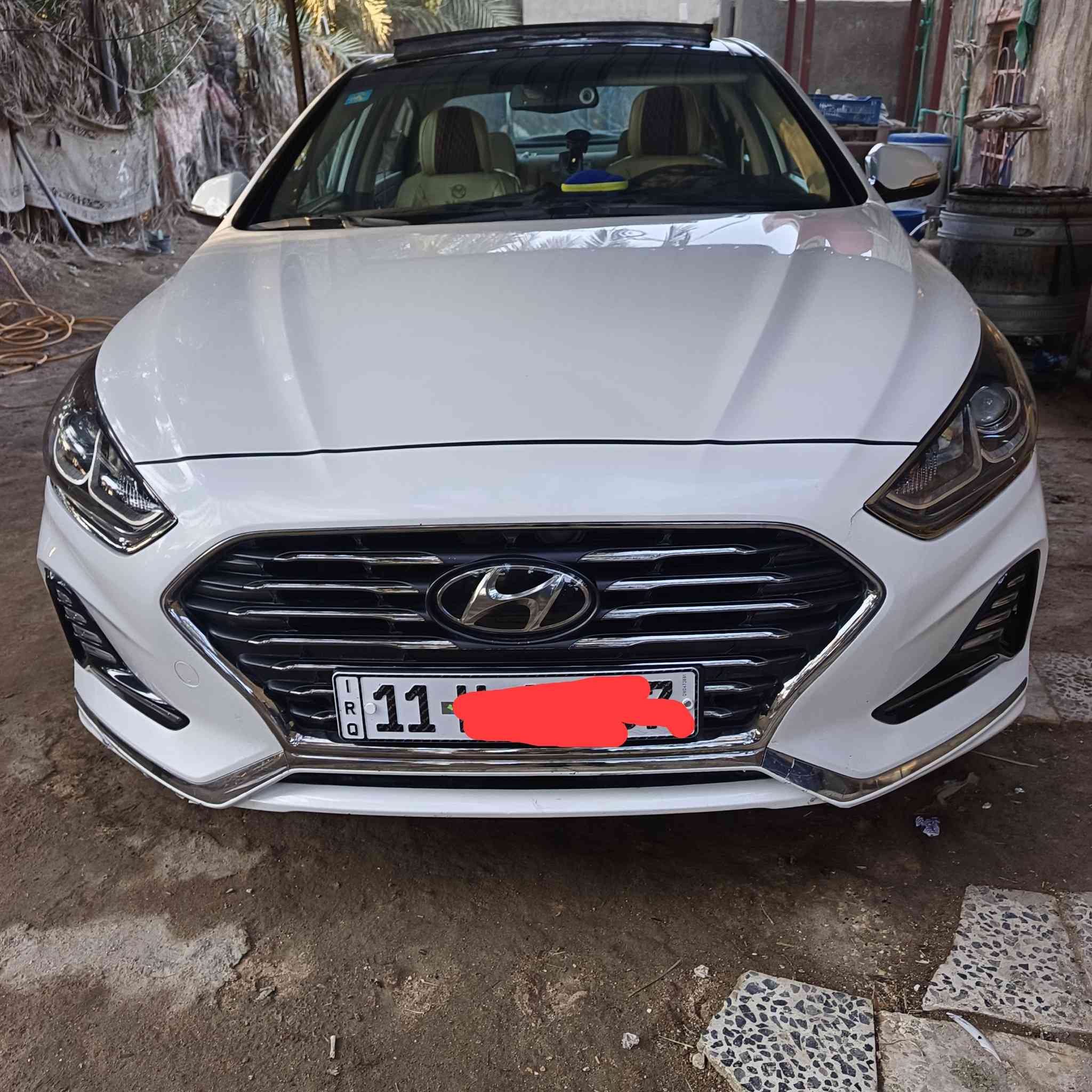 سلام عليكم .
سوناتا 2019  خليجي رقم بغداد ب اسمي مكان السيارة النجف
مكفولة كفاله عامه فقط شخط باب صدر مكحل 
مكينه 2400 دوش
فول بنوراما
 3 وضعيات 
داخل بيجي 
حساسات خلفي 
اشاير بل مري + شفط مع الفتح والتقفيل 
تحكمات ستيرن 
صندوق كهربائي 
قطعتين خلفي تبريد 
  دبل كزوز خلفي 
ويل كب 5 حجم 18 
كامره خلفيه
لسياره كامله مكمله تخم تاير جدد حداديه جديده وما نقصها شي
سعر 190$
تواصل خاص او وتساب ***********
