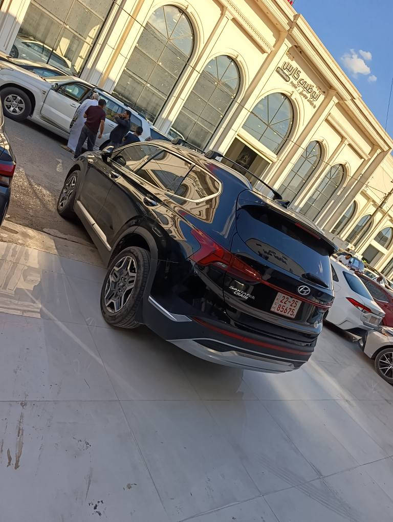 هيونداي سنتافي 2023  فول مواصفات وارد امركي  
ضرر جاملغ امامي وشوية بالبوند صور ضرر بالمنشور بدون ايرباك ماشي 43الف ميل 
المواصفات
1.بانوراما
2.شاشه كبيرة 
3.بصمه
4.حساسات خلفيه
5.كامرات محيطية(5 كامرات 
6.تشغيل عن بعد 
7.كشنات جلد وكهرباء 
8.كشنات تدفئه 
9.صندوك كهرباء 
10.رادار امامي توقف ذاتي
11.رادار جانبي
12.رادار خلفي
13.شفتات بالمقود
14.بردات خلفيه اصلية
15.ويل كب حجم 20 يعني الطسة تخبل
16.نظام صوت هارمن كاردن
17.انظمه قياده عدد 4
18.عداد السرعه شاشه متغيره (4 وضعيات)
19.نظام الاطفاء بالازدحام
20.اوتو هولد
21.جامات اوتو
22.كامرات خاصه بالاشاره تظهر بالعدادات
23.مري اشاير وگلوب ترحيب عن الاقتراب
24.لايتات زنون عالي ناصي
25.بك لايت لد
26.هاند بريك بصمه 
27.نظام نزول من المنحدرات
28.خاصيه شحن موبايل واير ليس
29.خاصيه الخروج المريح 
30.كامرات خاصه بالاشاره تظهر بالعدادات
31.السيارة تترقم شمالى تكلفة رقم15وه ره قه
السعر230وه ره قه ومجال

مكان السيارة اربيل
للاستفسار:*********** أربيل, العراق
