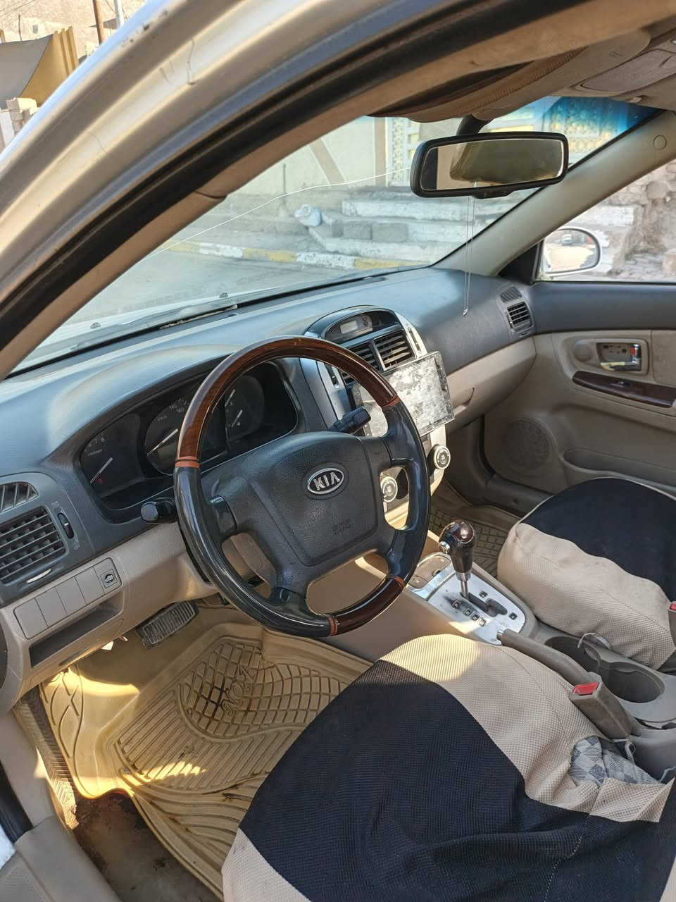 سبكترا للبيع موديل ٢٠٠٨ بيهه ثلاث قطع تبديل السنويه ٢٨ ب بسمي تحويل بنفس اليوم مكاني الصويرة السعر ٧٥ وبي مجال الهاتف ***********
