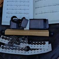 آله موسيقية  طبل لسان  غراضها كامله موجوده كدامك بصوره سعر 60 الف وبيه...