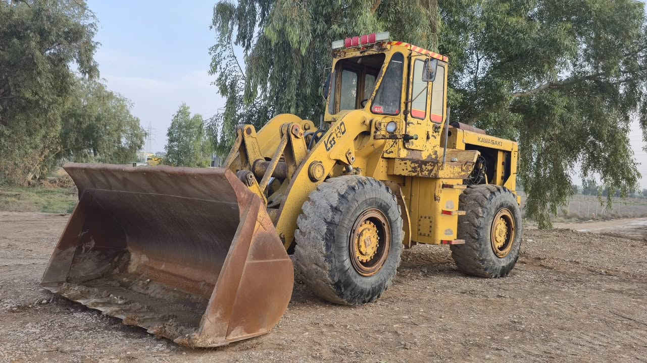 للبيع شفل80/موديل86/منفيس دخول زاخو/محرك وكير علشركه/السعر84ورقه
شفل جاهز للعمل دفع ورفع فول وعلفحص السعر84ورقه 
مكينه وكير واكسلات علفحص/قماره بلاديه/كيله نضيفه
***********//***********ديالى كنعان معرض الزهيري.
