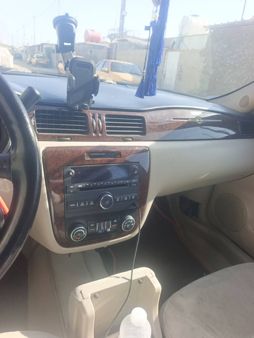 سلام عليكم
امباله للبيع موديل ٢٠١١ السعر ٦٣ وبيها مجال قليل 
كير تعليك 

سياره جاهزه كير ومحرك توني شادهن

حداديه كدام جديده والخلفيه عوزها دبلات وره بس 

تبريد ثلج كشن كهربائي

تحكم ستيرن وسنتر لوك وجام جاهز كله شغال 

كهربائيات من الطول لطول مسويها زوج لايتات وبك لايتات جدد 

هزه توني مسويها صار اقل الشهر 

ومسوي عقد مروري باقي بس يبصم المالك وصادف العيد وماداورتها يعني جاهزه للتحويل 

رقمها بغداد مشروع وطني ومالكها اهله بالسماوه 

خط وبحث جدد خطها بغداد سماوه 

بيها بارد بالجاملغ الوره هذا الي اعرفه اني 

وبقيت الكشر كدام العين تجي وتشوف 
للأستفسار ***********

مكانها الرميثه
