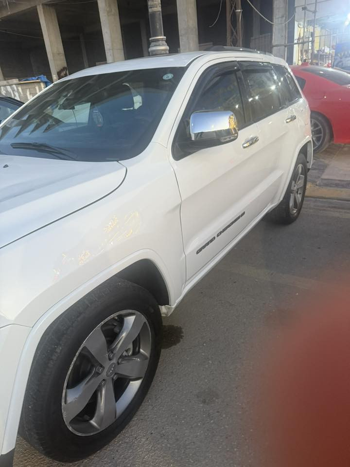 جيب شيروكي 2021 لمتدد  للبيع بيه قطع ابيع عام اكفل كير محرك تحويل فقط للاستفسار ***********
السعر 215مكان السيارة كركوك
