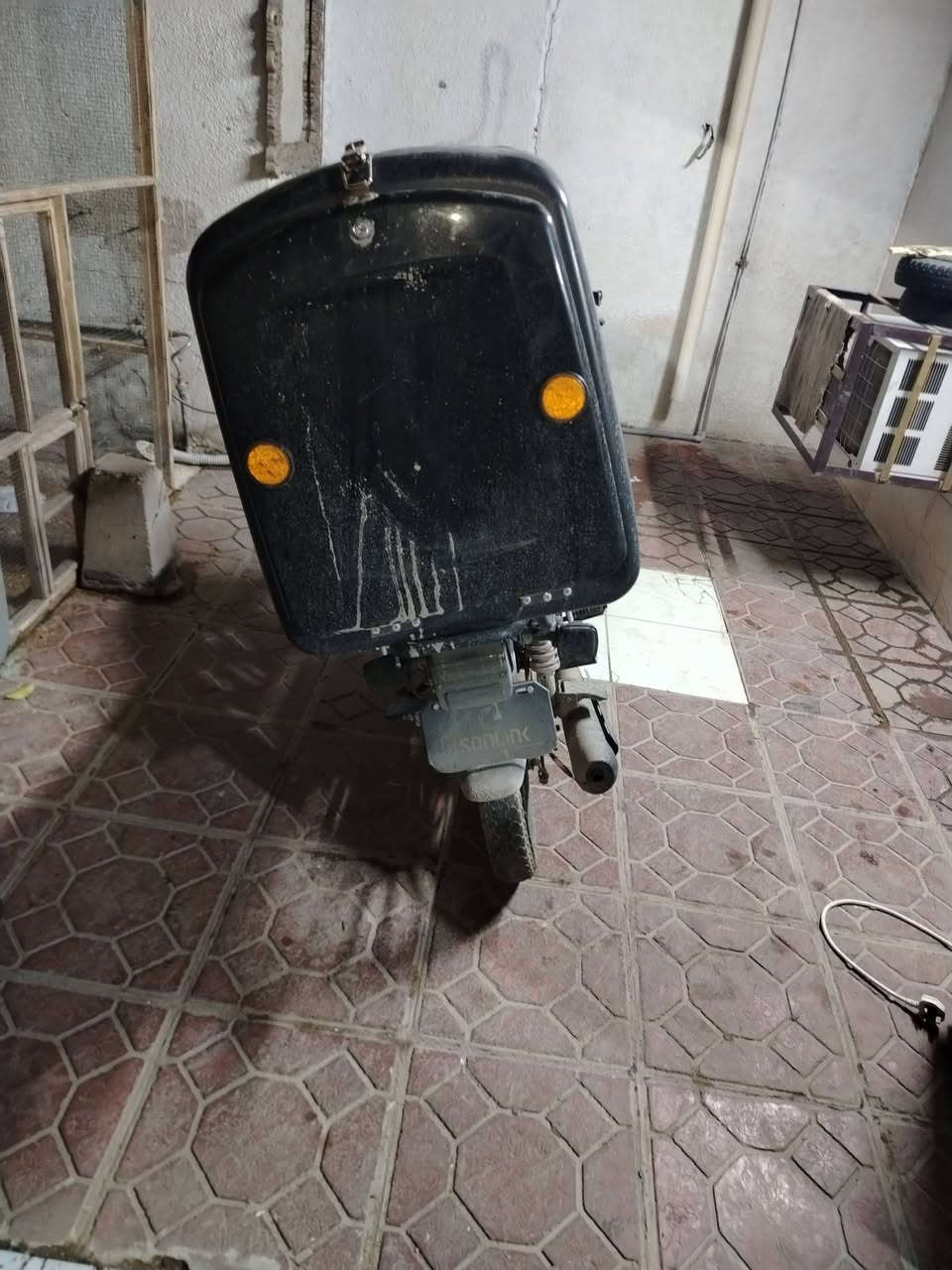 سلام عليكم دراجة إيراني سيفان موديل 2024 كفالة عامة شغل واطلع كبل لشارع سعرهة 600وبيهة مجال حك الجية عنوان بغدادالغزالية شارع المشجر ***********
