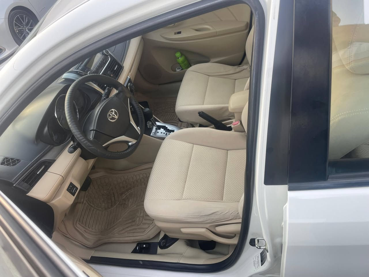 یارس 2014
خلیجی 
دۆسەی لای سەکن بۆیاخە و یەک پەڵە pdr
شاشە ئایپاد و کامیرە

نرخ 112 و معامەلە

0770 027 9208
