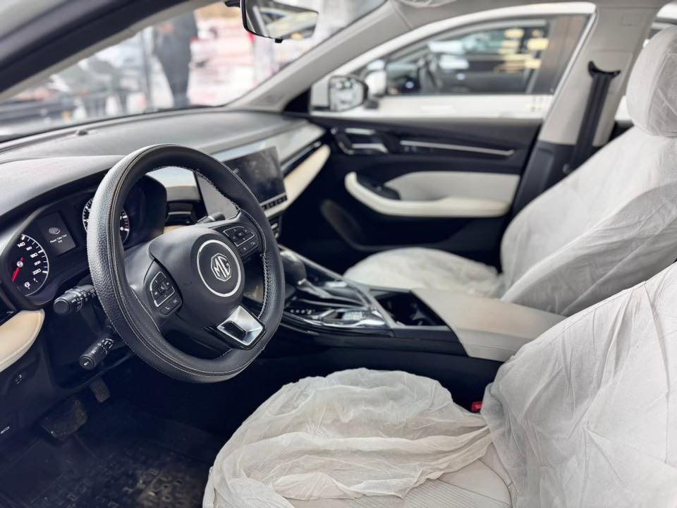 السلام وعليكم MG5 /2025  بلاص بدون رقم تترقم اربيل حصرآ بسم المشتري باقي 80 يوم للترقيم السعر 108 ورقه مكان السياره كركوك رقم الهاتف ***********
