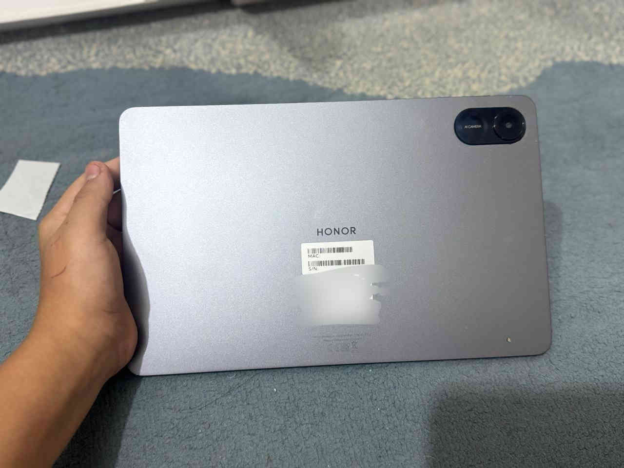 السلام عليكم ايباد HONOR Pad X9 للبيع بسعر 260 دينار وبي مجال قليل مع ملحقاته الايباد نضيف وشغال ومابي اي شخط على الضهر المكان ميسان للاستفسار الرقم ***********
