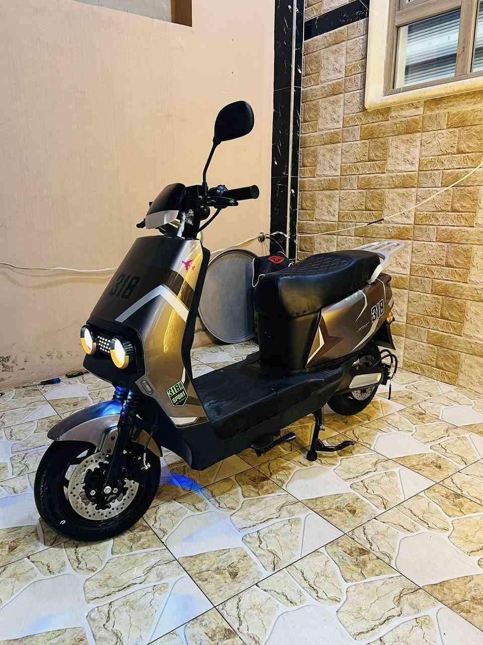 ماطور شحن للبيع حجم 318
موصل جانب الأيسر سعر 600 وبي مجال 
*********** اتصال أو وتساب
