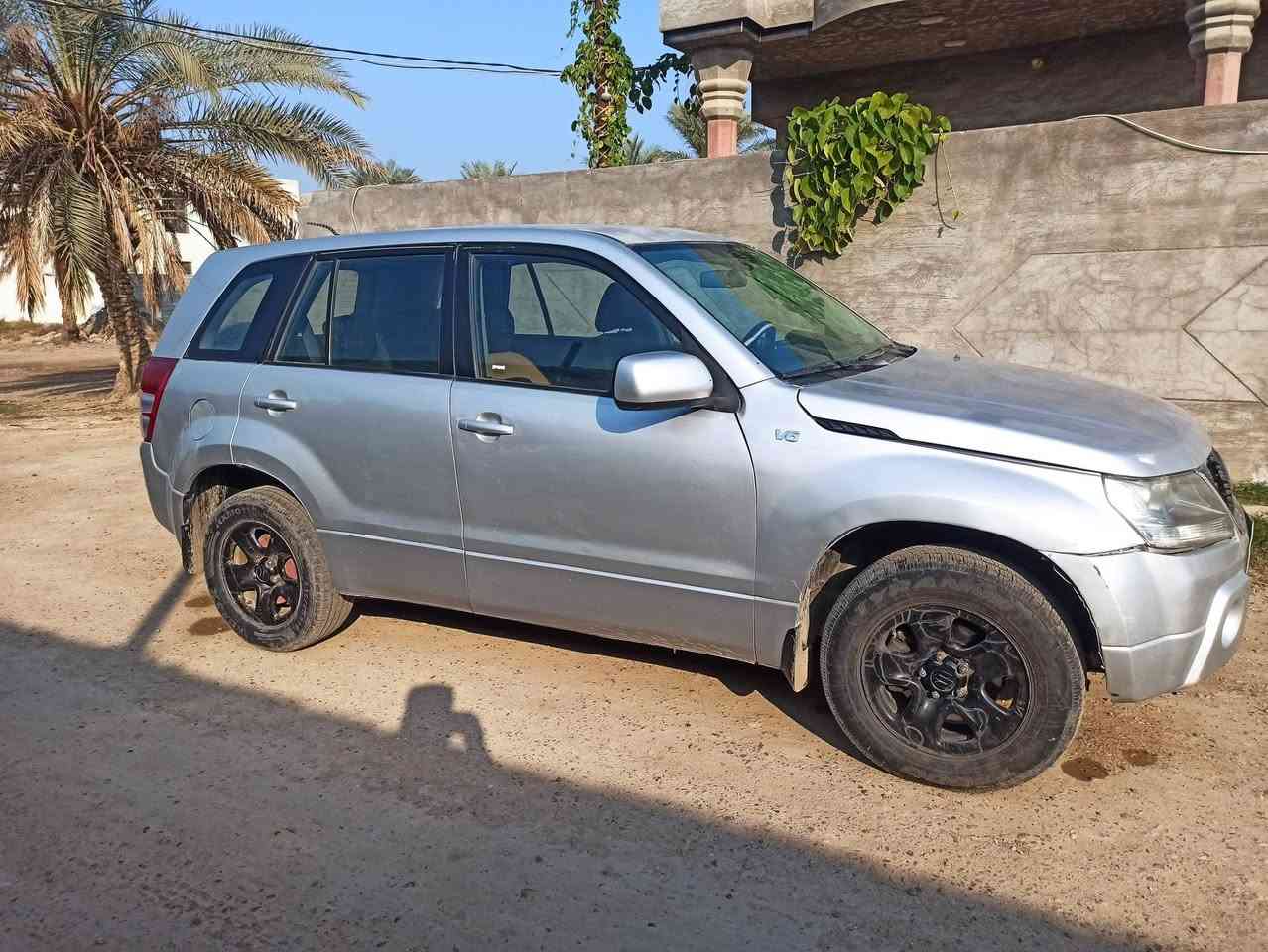 السلام عليكم...بيع مستعجل السعر 58 قفل 
سوزوكي فيتارا ياباني 6 سلندر مكينة 2700 موديل2008
رقم بغداد مشروع وطني سنوية باسمي لل2028
سيارة وارد أمريكي تبديل جاملغ جهة لسائق مصبوغة حزام جمالية فقط مكفولة من المعجون والضربة كير ومكينة مكفولات .
مكاني بغداد / تاجي  
***********
