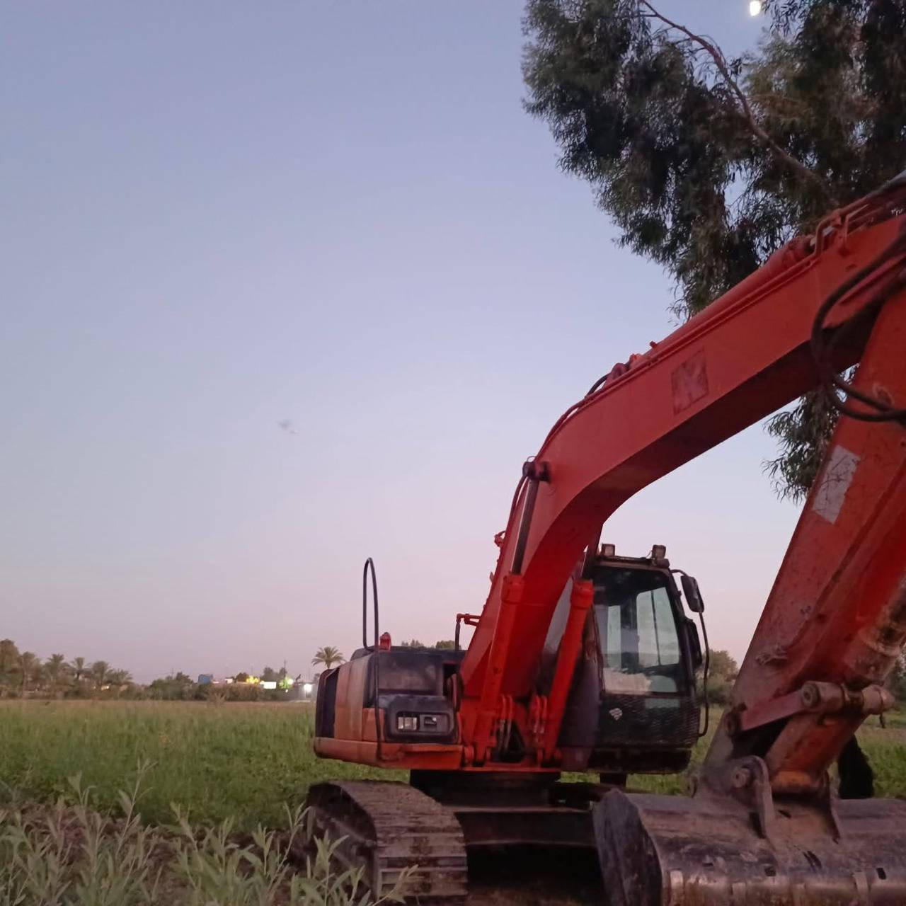 حفارة زت عادي 2003اصوليه للبيع رقم واسط حداديه 95‎%‎ نضيفه كلش العنوان واسط كوت للأستفسار ***********

‭0771 220 3814‬
