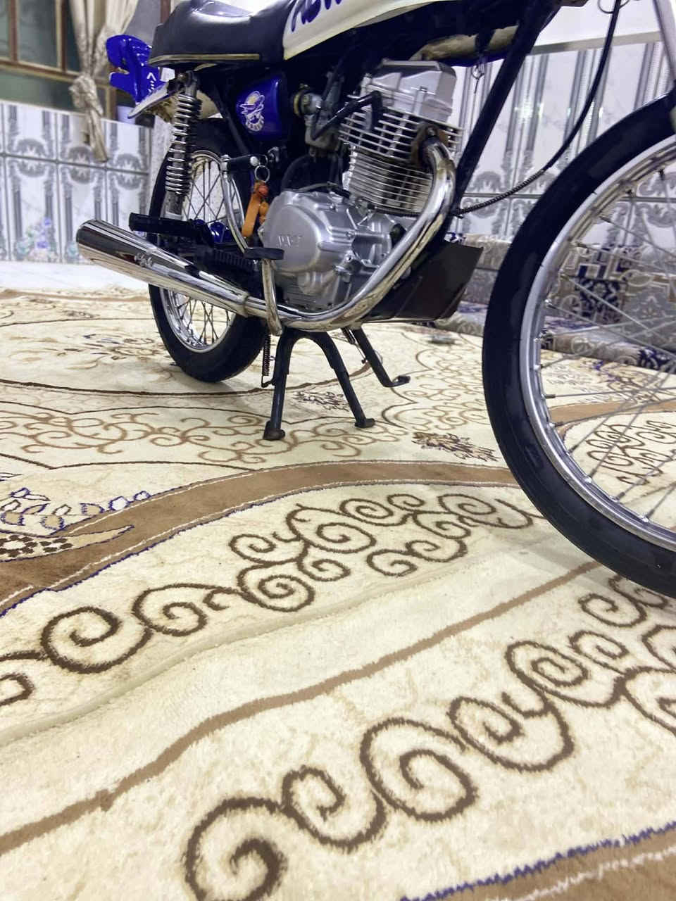 سلام عليكم دراجه لبيع شاصي 21وراق اصولي تعمير دراجه سعر 850 شراي خاص رقمي ***********
