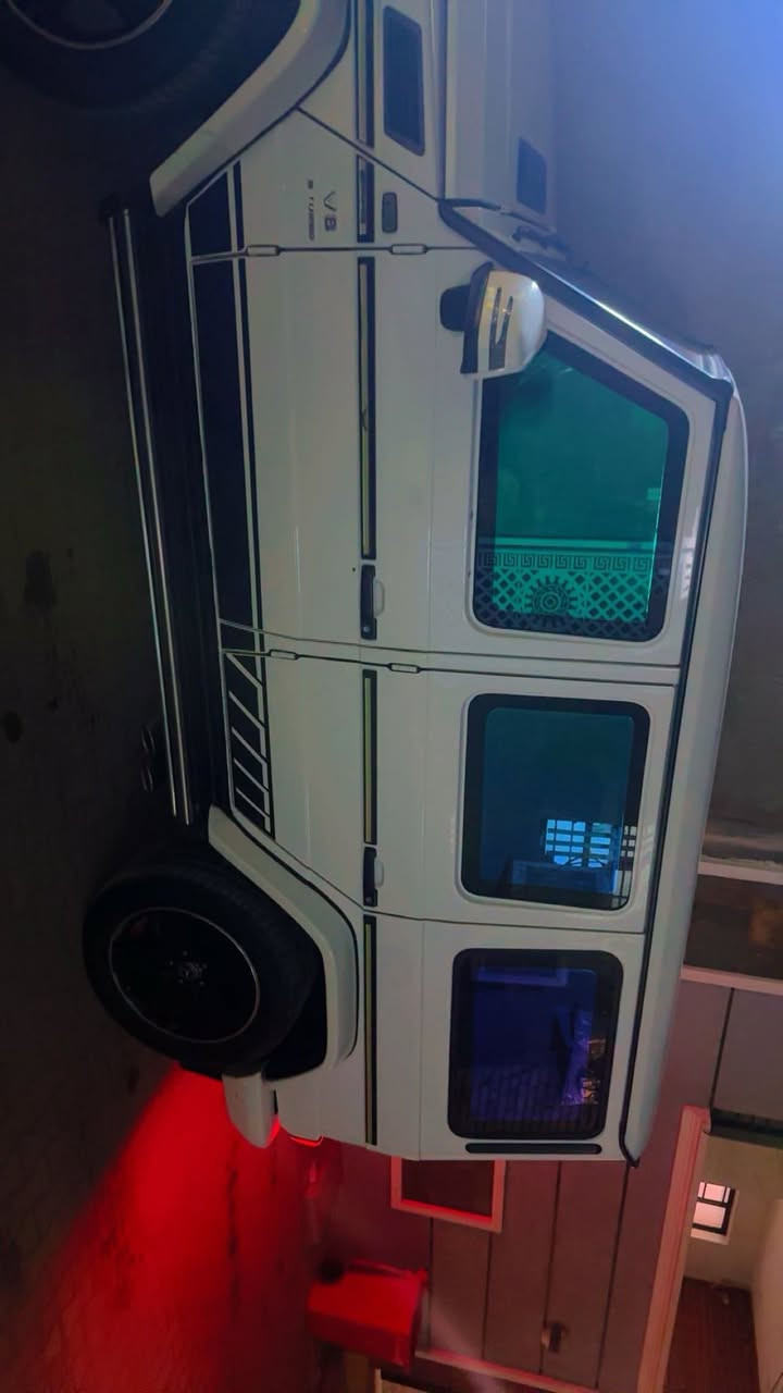 جي كلاص ألفين واحد سياره بلاديه كفاله بيع او مراوس حسب القناعه ***********
