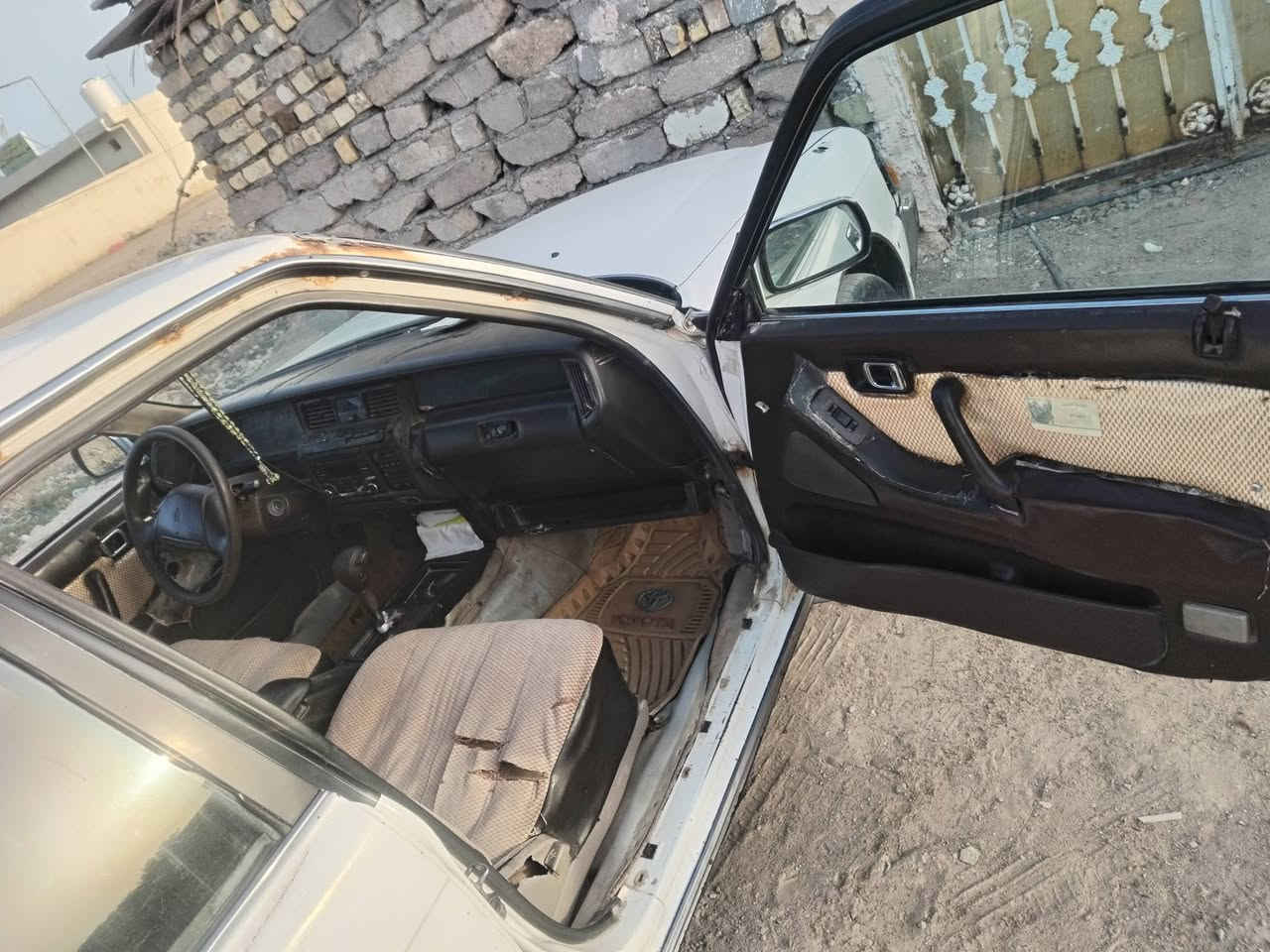 سلام عليكم للبيع ارنب ستيشن موديل 1995
كير و محرك3000ففتي شرط طلع بيهن الزاخوو 
حدادي خير من الله سياره بيها خياس مثل ما موضح ب صور 
و بطاين تعبانه كدامكم تبريد عوزه غاز فقط 
رقم بغداد نكليزي ب سمي مشروع وطني 
مداور ثاني يوم صوليات عيب شرعي  كله كفاله 
مكان سياره ذي قار  مركز سعر (45)و بيها مجال 

غير متواجد ع نت الستفسار اتصال ***********
