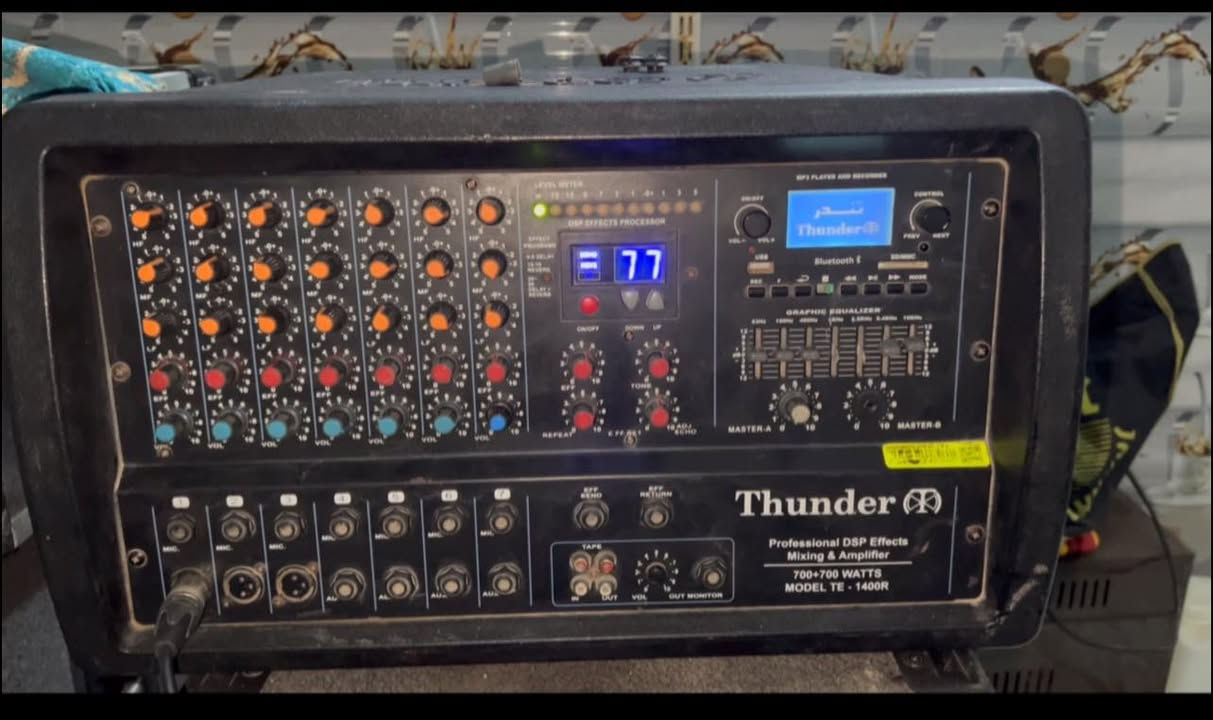 السلام عليكم ورحمة الله للبيع مكاني بغداد.
منطقة الانتصار تندر 1400 قفله 550 والسماعات 325
***********
