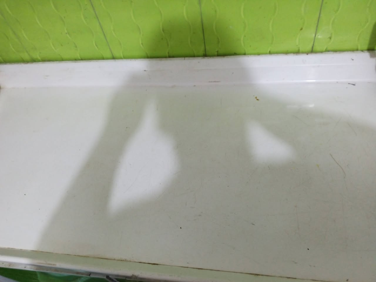 كاونتر للبيع
قطعتين تعليك ورأضي وسنكي 
مرمر نضيف ما بي اي فطر 
طوله الكاونتر 2مترتين 
والقطعه تعليك كذلك 2مترتين
وسنكي طوله 1متر 
سعر خاص


**إذا كنت صاحب هذا الإعلان وتريد حذفه لأي سبب، رجاءا أرسل رسالة إلى الدعم الفني**