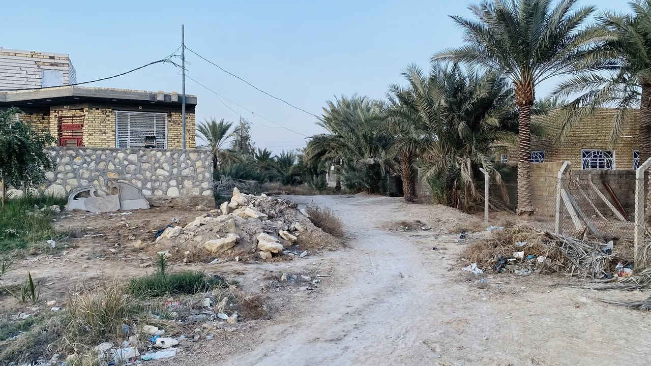 السلام عليكم قطعة طابو صرف 
للبيع طريق سومر دغارة بمساحة314م عن الشارع العام 60م السعر45 الاستفسار ***********
