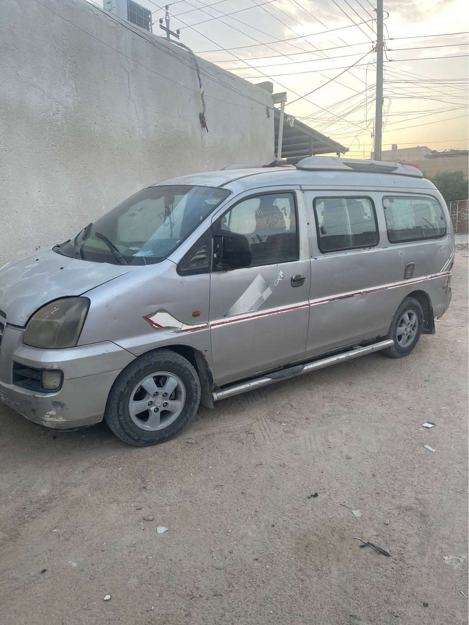 سياره كيه البيع بيهه نفخه من القبق سياره حداده نص عمر سياره حلوه ودوخلهه نظيفه مكلف بلنشر راعيهه يبيع كوم حديد مله علقه بكلشي رقم بصره صدامي العنوان البصره قرب المحكمه جنيات مل الكزيزه ‭

‭0772 112 1322‬ هذه رقم راعيهه 
السعر 30 وبيهه مجال البصرة, العراق

