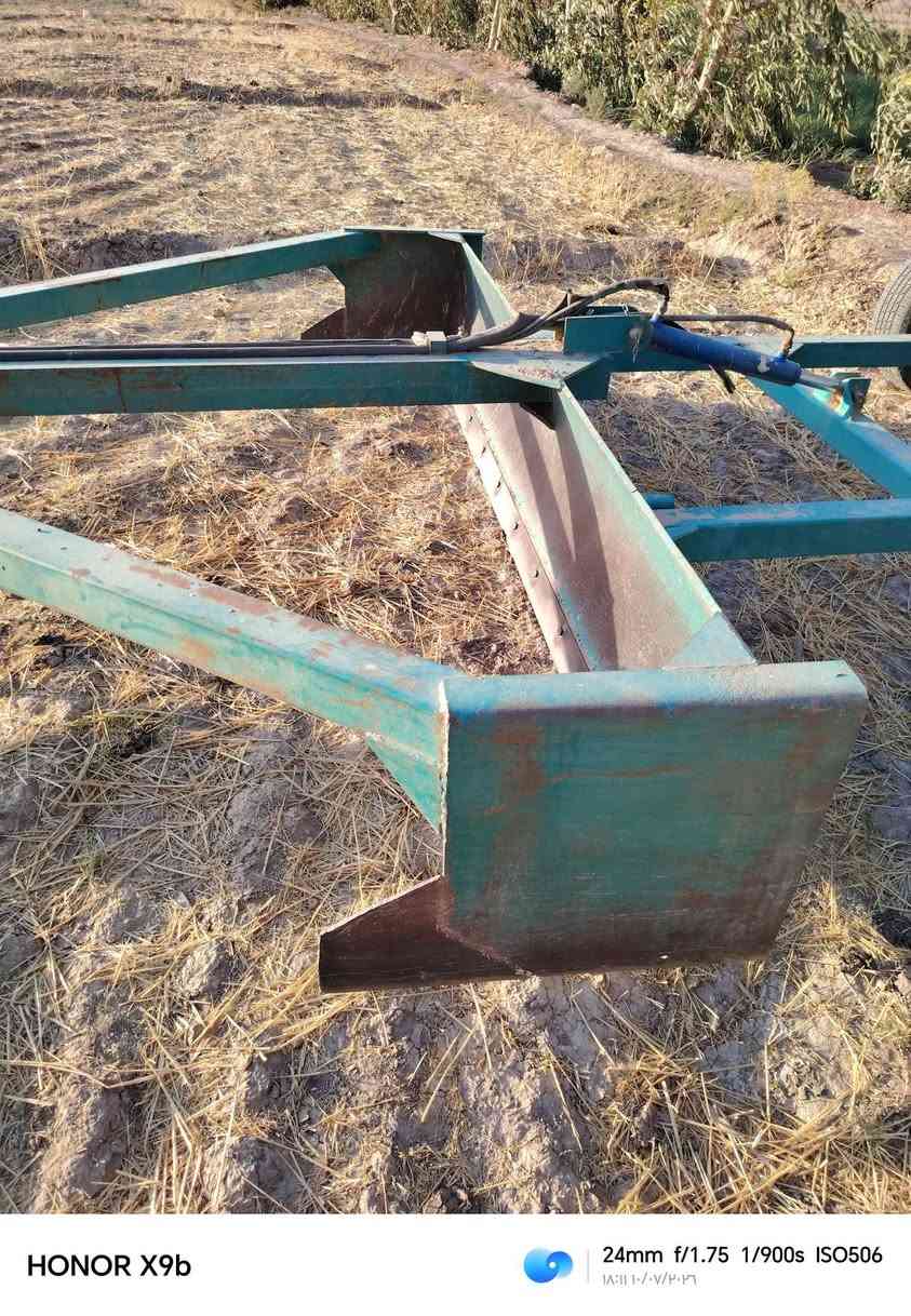 سلام عليكم اندبليت لبيع عرض 3متر درجه اوله مع مقطوره 5000لتر مغلون للسفسار اتصل ***********

