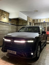 للبيع تويوتا لاندكروز  2024 فئه  GXR لمتد بلاك ادشن  رقم سليمانيه مميز...