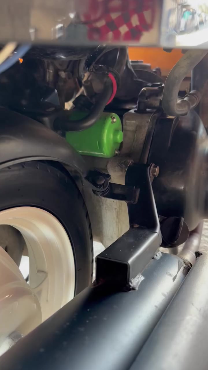 ماكس بولسي مكينة مزودة
مختمة داخل وخارج
جاهزة من كلشي
السعر 750 وبية مجال بسيط
لتواصل ***********
