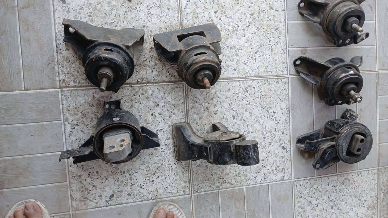 آذان محركات كوريه دجات تفصيخ ب25 داخل الناصرية ويوجد توصيل لكل المحافظات
سورنتو يمنى ويسرى 
توسان كير 
اوبتيما حديث 
سنتافيا 
النترا كير 
كيا حديث 
النترا صابونه 
***********
