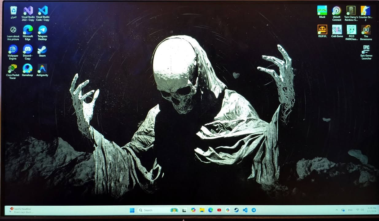 Mini PC احترافي – أداء لابتوب قوي بحجم جف الايد
إذا تدور على جهاز صغير بالحجم، جبار بالأداء… هذا هو الحل 👇

💻 المعالج:
AMD Ryzen 7 7735HS
أداء عالي جداً، مثالي للبرمجة، التصميم، السيرفرات، والأعمال الثقيلة
 الرام:
32GB DDR5 – سرعة واستقرار حتى مع أقسى المهام
 الخزن:
SSD سريع بسعة 512GB (قابل للزيادة عن طريق منفذ خارجي)

كرت الشاشة:
AMD Radeon Graphics – مناسب للأعمال الرسومية والمتعددة يعني مشغل عليها العاب بسيطة مثل كاونتر سترايك وريبو ورينبو 6 وكم لعبة خفيفة 

المنافذ:
✔️ منفذين LAN بسرعة 2.5G
✔️ USB4
✔️ USB 3.0
✔️ HDMI مزدوج
✔️ منفذ سماعة
❄️ تبريد ممتاز + هيكل معدني أنيق
📦 الحجم صغير جداً – يوفر مساحة، يشتغل بهدوء، ويعيش وياك سنين

👨‍💻 مناسب لـ:
– المبرمجين
– طلاب الهندسة و الـIT
– السيرفرات المنزلية
– المكاتب والشركات
– التداول والعمل عن بُعد

⚡ أداء ثابت + استهلاك طاقة قليل
🪟 ويندوز 11 برو اكتڤ وجاهز

سعرها 600 الف كاملة وية الماوس والكيبورد وكارتونتها موجوده وكل غراضها عالفحص 
توصيل ماعندي انت تجي تشوف بعينك

---


**إذا كنت صاحب هذا الإعلان وتريد حذفه لأي سبب، رجاءا أرسل رسالة إلى الدعم الفني**