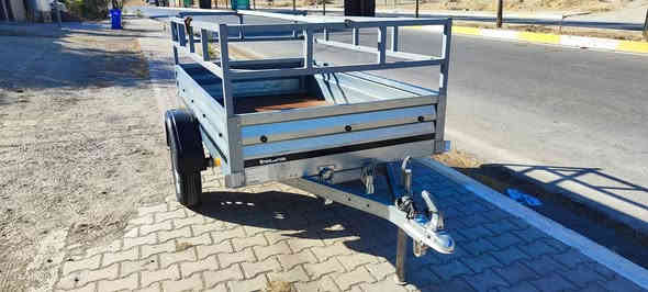 عـارەبانەی دوای سـەیارە بـۆفرۆشتن شتی دانسقەوتاقانە زۆرشازەو ماڵی دۆستە ماڵی سەفرەو سیاحەتە شازی قیاسی (210×120)(750kg)قورســای هـەڵدەگرێت 120لێخوڕە و خەمی هیچت نەبێت بیلادی (ئەڵمانیە) (🇩🇪)  بۆزانینی نرخ پەیوەندبڪەن
0750 8643738
0773 8643738 رانية
