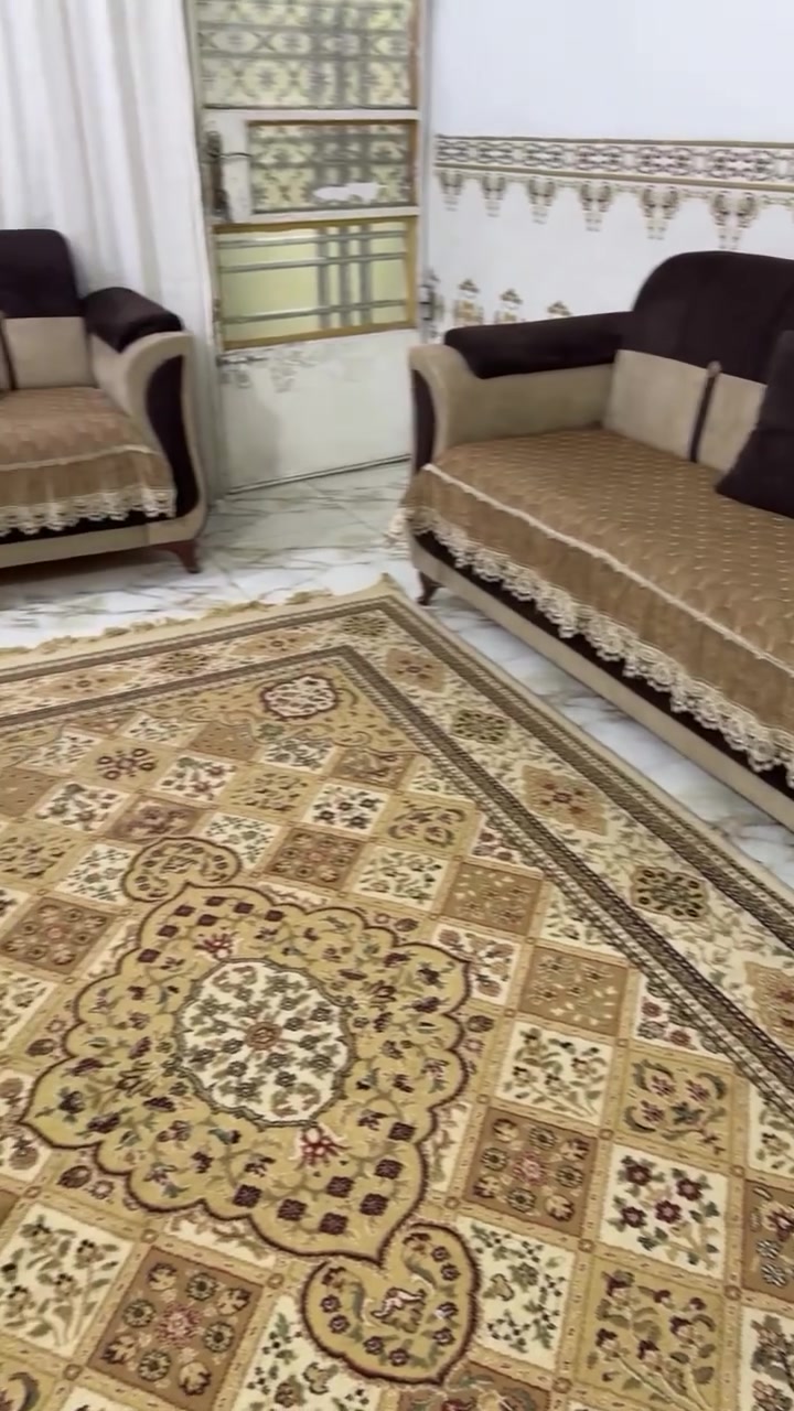 تخم عشر مقاعد جديد البيع لضيق المكان سعره٣٥٠مكاني بغداد الحبيبيه


**إذا كنت صاحب هذا الإعلان وتريد حذفه لأي سبب، رجاءا أرسل رسالة إلى الدعم الفني**