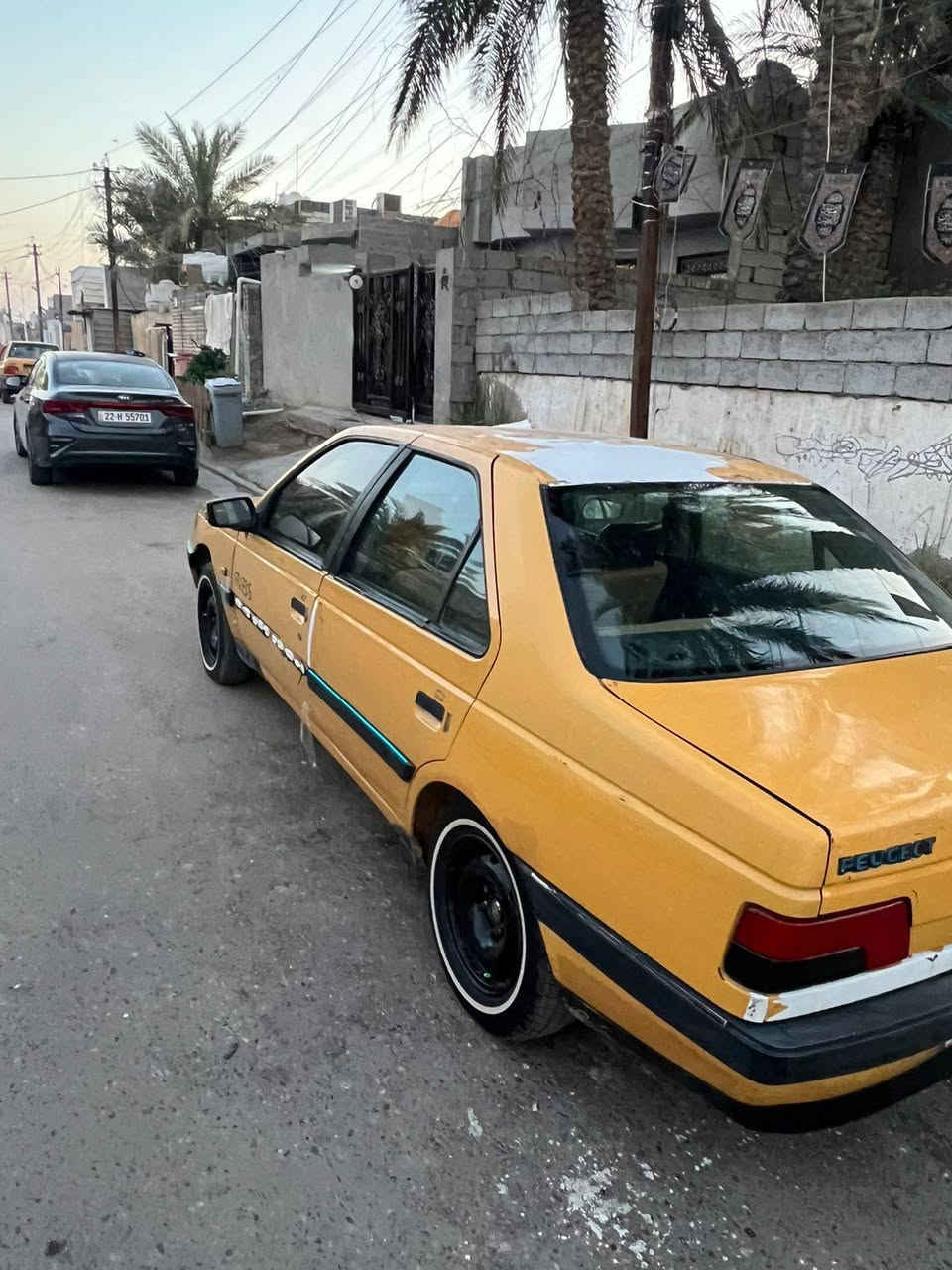 بيجو جيل اكس كير مكينة مكفولات السيارة مكفولة من الضربة بيهة الجاملغ الامامي اليمنة مبدلة وموجود القديم ونهاية الدوس معمرات باقي السيارة جاهز دوشمة جديدة تفصال شاشة 28وبيهة مجال شي بسيط ***********

